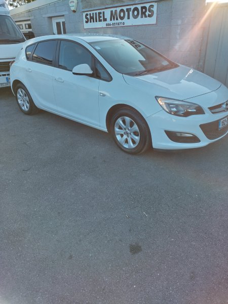 2015 Opel Astra - photo 8
