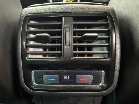 2020 Volkswagen Passat - photo 13
