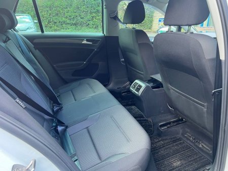 2021 Volkswagen Golf - photo 8
