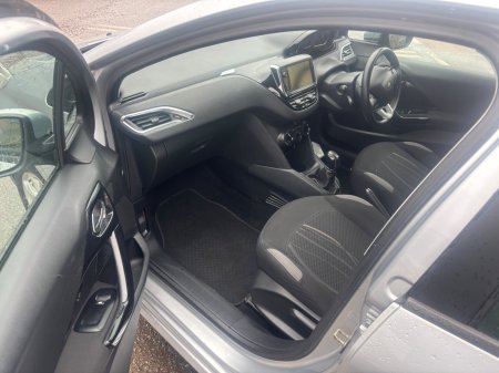 2014 Peugeot 208 - photo 5