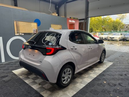 2020 Toyota Yaris - photo 3