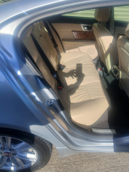 2015 Jaguar XF - photo 23
