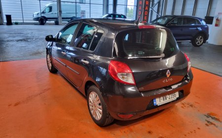 2011 Renault Clio - photo 5
