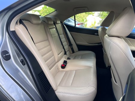 2014 Lexus IS - photo 8