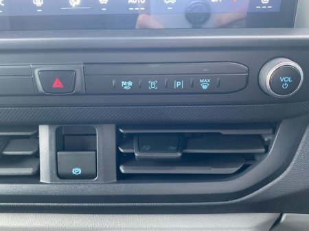 2026 Ford Transit - photo 21
