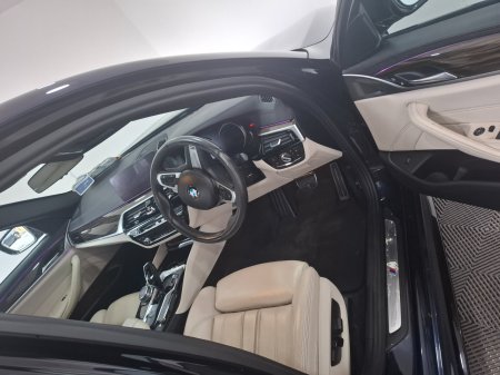 2017 BMW 5-Series - photo 20