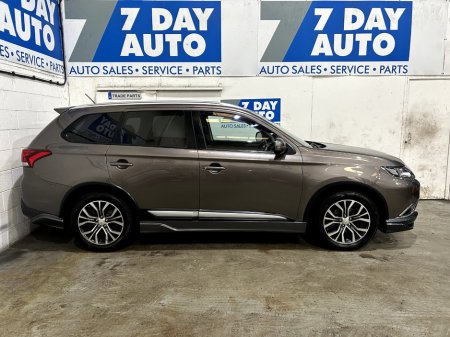 2016 Mitsubishi Outlander - photo 3
