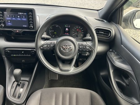 2021 Toyota Yaris - photo 13