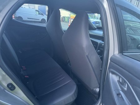 2020 Toyota Yaris - photo 14