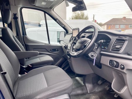 2020 Ford Transit - photo 9