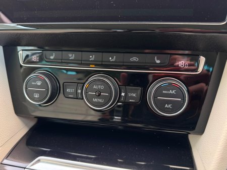2018 Volkswagen Passat - photo 30