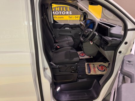 2025 Ford Transit Custom - photo 8