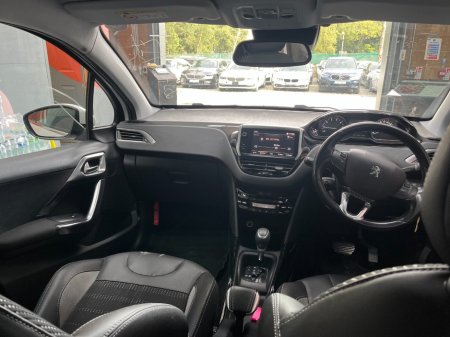 2017 Peugeot 2008 - photo 11