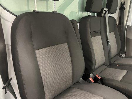 2022 Ford Transit - photo 7