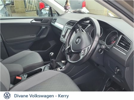 2017 Volkswagen Tiguan - photo 8