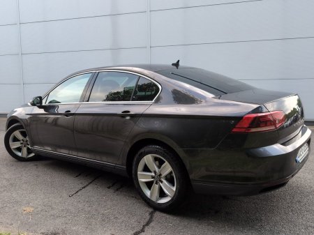 2020 Volkswagen Passat - photo 3