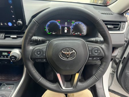2024 Toyota RAV4 - photo 10