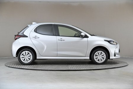 2022 Toyota Yaris - photo 11