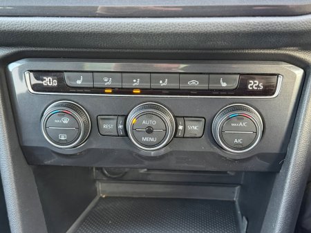 2020 Volkswagen Tiguan - photo 21