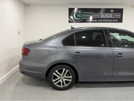 2016 Volkswagen Jetta - photo 18