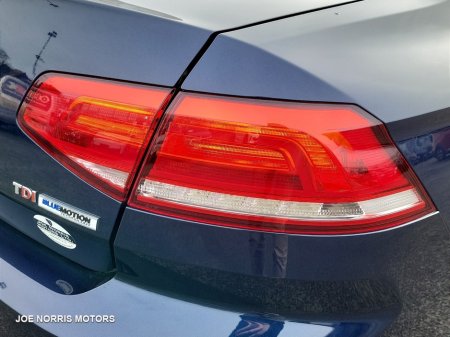 2017 Volkswagen Passat - photo 16