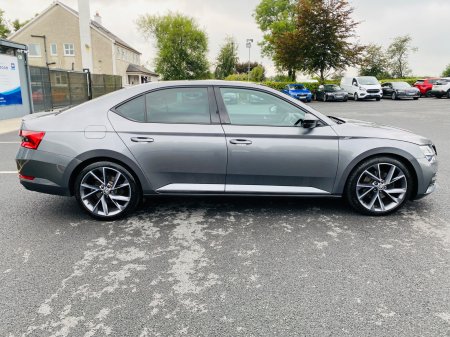 2022 Skoda Superb - photo 4