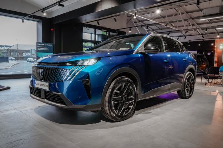 2025 Peugeot 3008 - photo 3