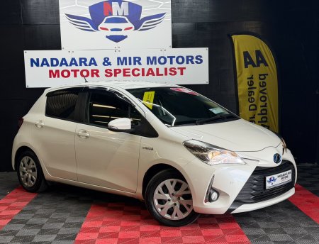 2018 Toyota Vitz - photo 2