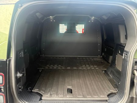 2026 Land Rover Defender - photo 22