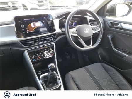 2025 Volkswagen T-Roc - photo 12