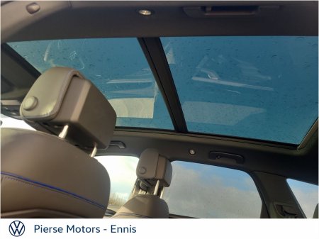 2025 Volkswagen Touareg - photo 9