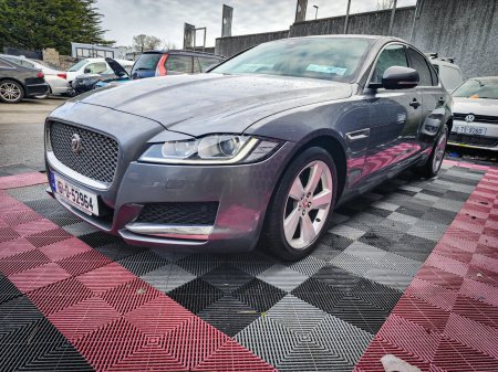 2016 Jaguar XF - photo 3
