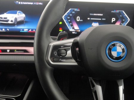 2024 BMW i5 - photo 17