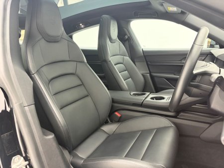 2023 Porsche Taycan - photo 27