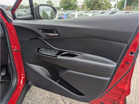 2020 Toyota C-HR - photo 11