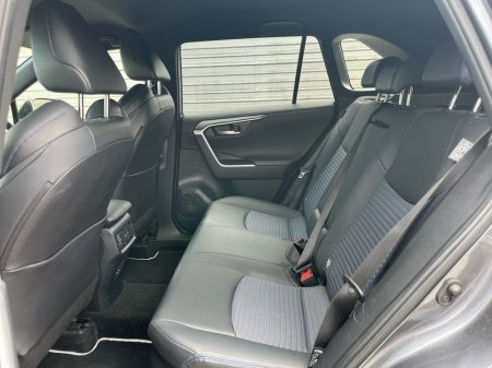2022 Toyota RAV4 - photo 7