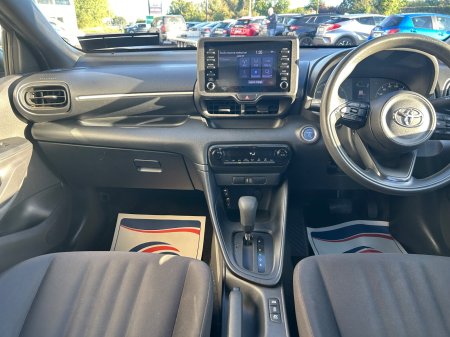 2021 Toyota Yaris - photo 10