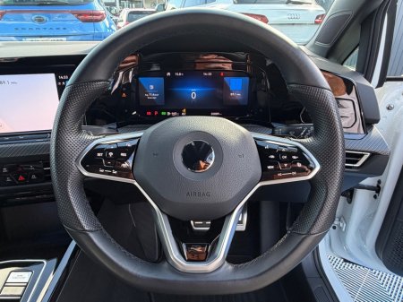 2023 Volkswagen Golf - photo 22