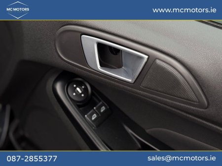 2013 Ford Fiesta - photo 15