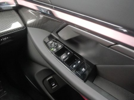 2026 BMW 5-Series - photo 20
