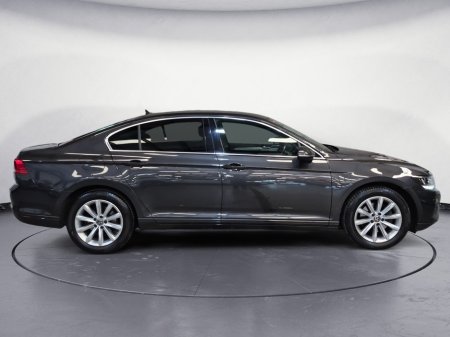 2022 Volkswagen Passat - photo 4