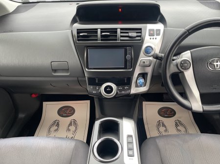 2013 Toyota Prius - photo 15