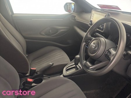 2021 Toyota Yaris - photo 9