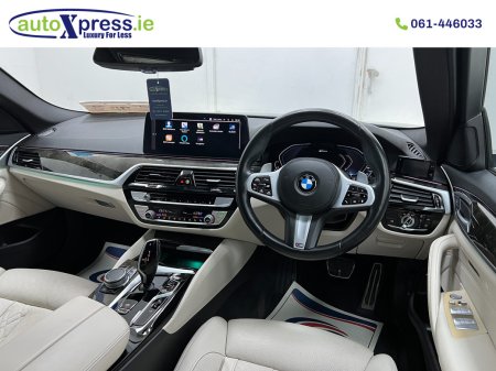 2020 BMW 5-Series - photo 10