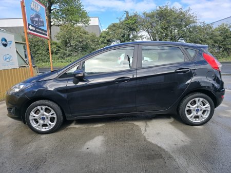 2016 Ford Fiesta - photo 10