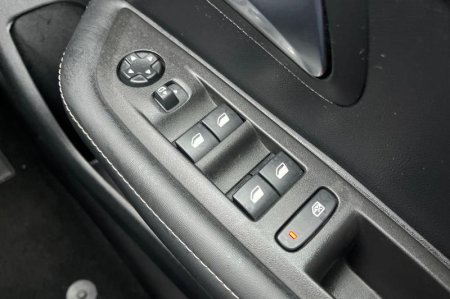 2024 Peugeot 208 - photo 16