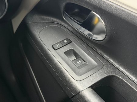 2015 Volkswagen up! - photo 21