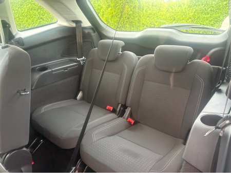 2017 Ford Grand C-Max - photo 6