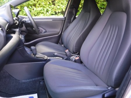 2020 Toyota Yaris - photo 9