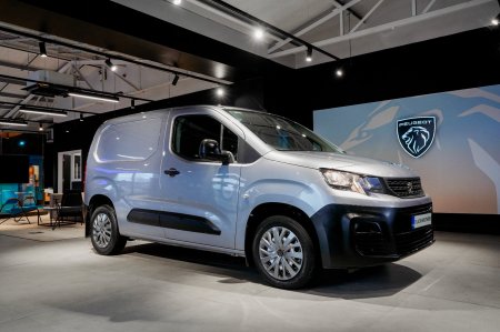 2023 Peugeot Partner